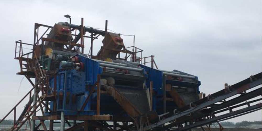 霍邱xx循環(huán)經濟科技公司閉庫的鐵尾礦砂綜合再利用，每日獲利10萬元