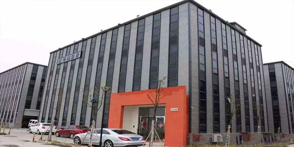 寧夏 ** 石化有限公司用高服自動(dòng)排渣過(guò)濾機(jī)給液蠟去色、除雜